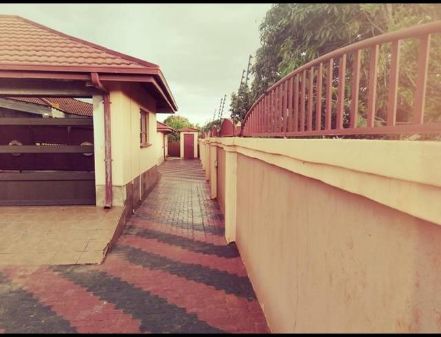 4 BEDROOM HOUSE FOR SALE IN LWAMONDO